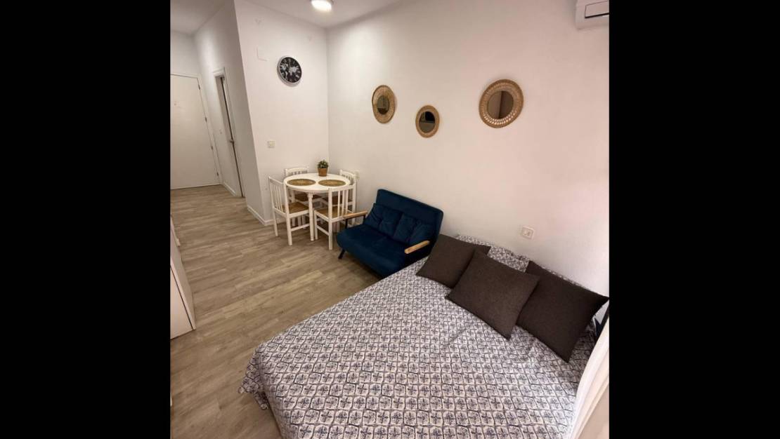 Venta - Apartment - Torrevieja - Playa de los Locos