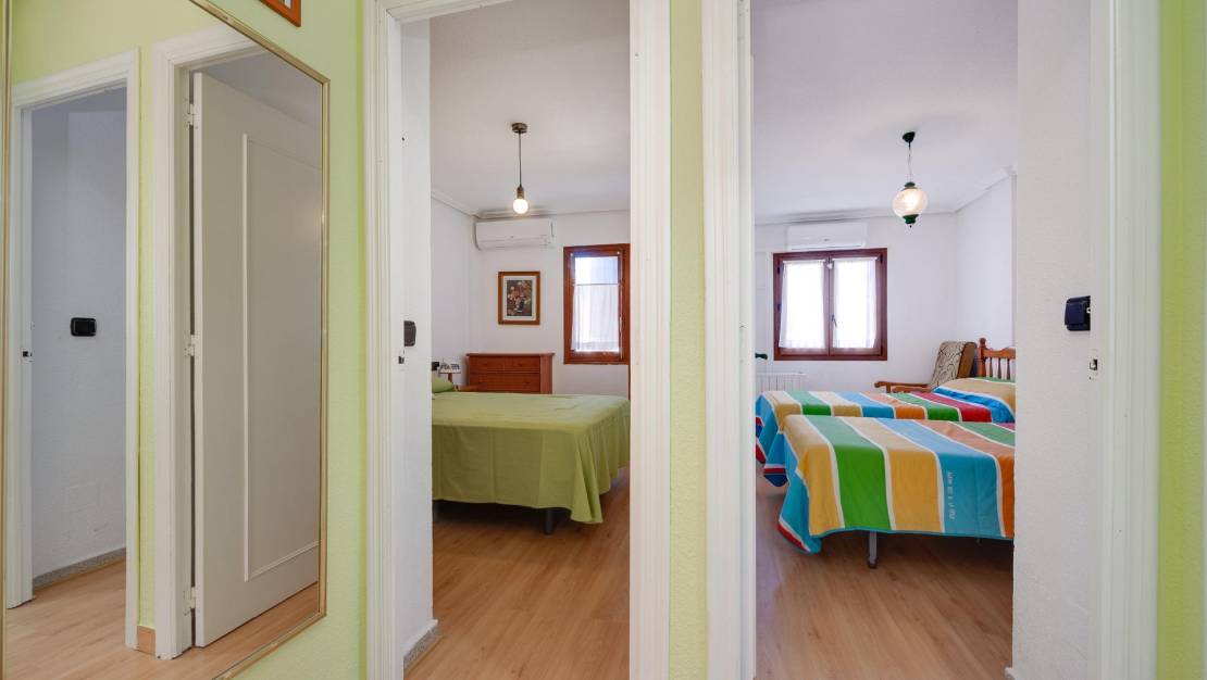 Venta - Apartment - Torrevieja - Playa de los Naufragos