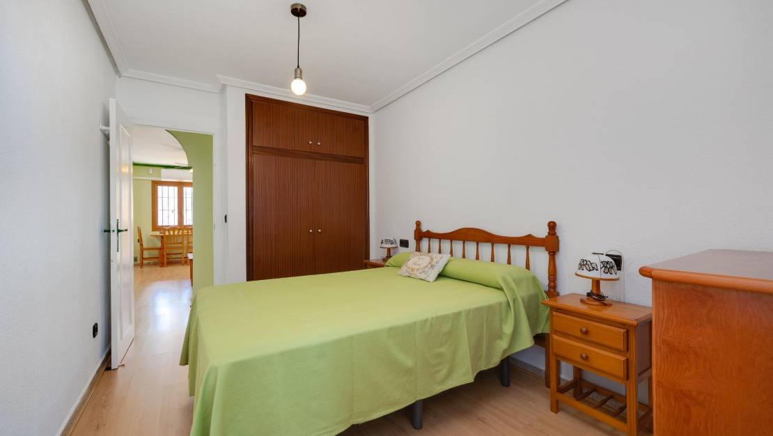 Venta - Apartment - Torrevieja - Playa de los Naufragos