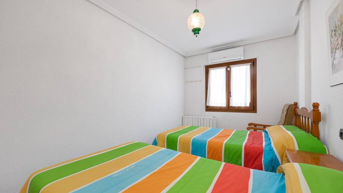 Venta - Apartment - Torrevieja - Playa de los Naufragos
