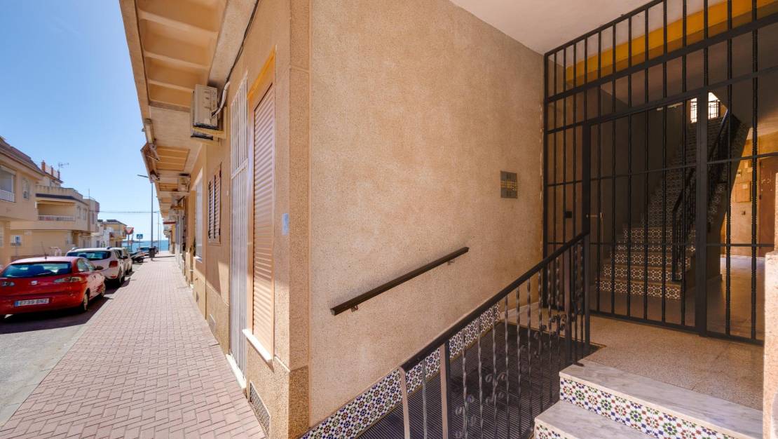 Venta - Apartment - Torrevieja - Playa de los Naufragos