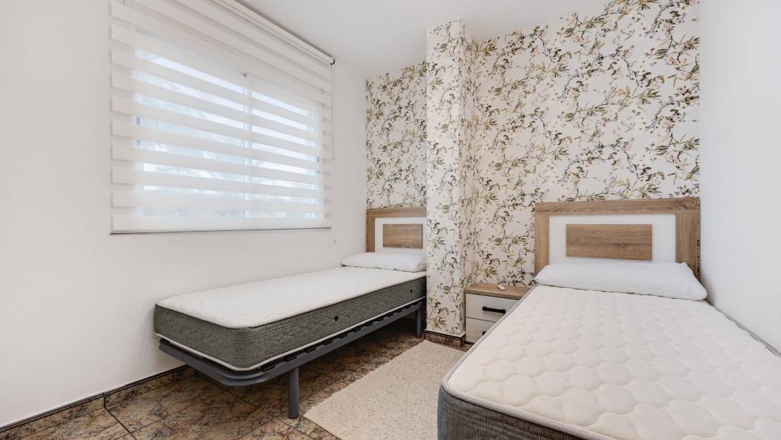 Venta - Apartment - Torrevieja - Playa de los Naufragos