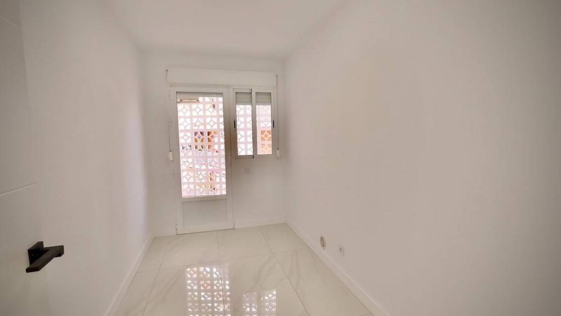 Venta - Apartment - Torrevieja - Playa del Cura
