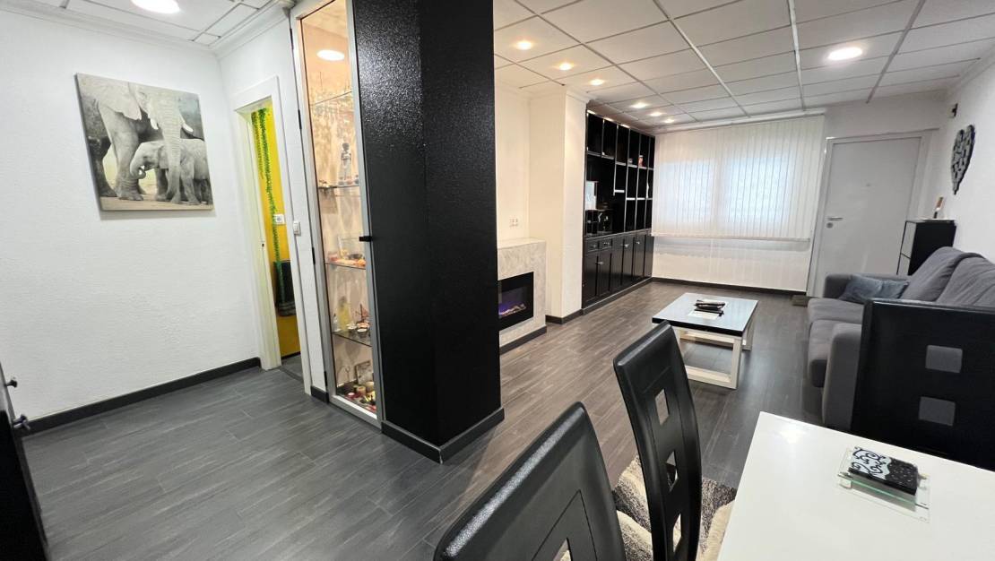 Venta - Apartment - Torrevieja - Playa del Cura