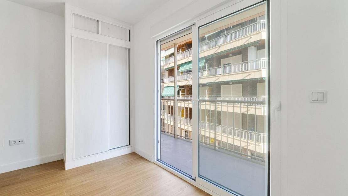 Venta - Apartment - Torrevieja - Playa del Cura