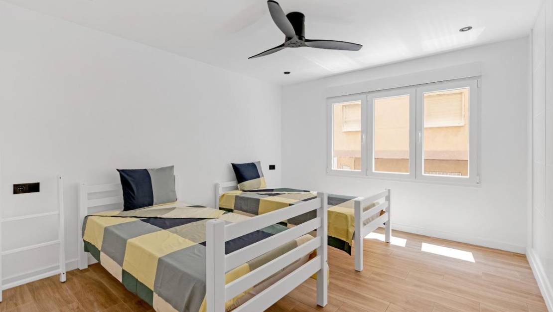 Venta - Apartment - Torrevieja - Playa del Cura