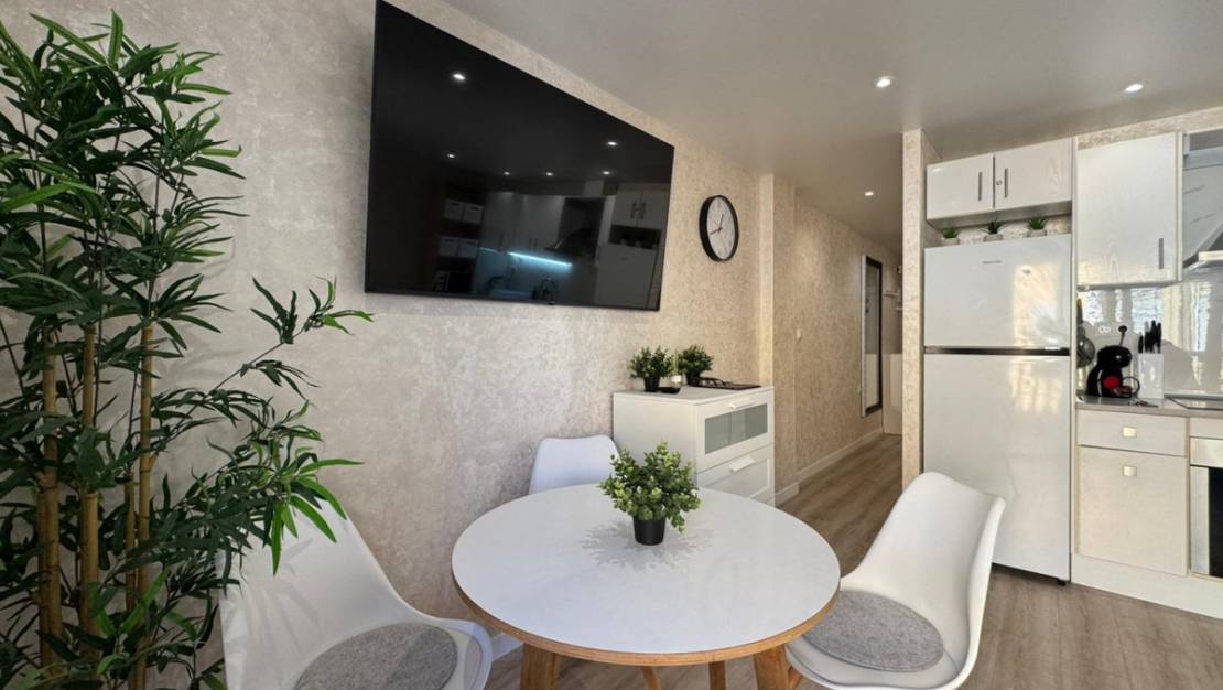 Venta - Apartment - Torrevieja - Playa del Cura