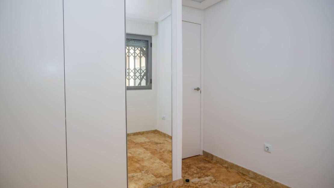 Venta - Apartment - Torrevieja - Playa del Cura