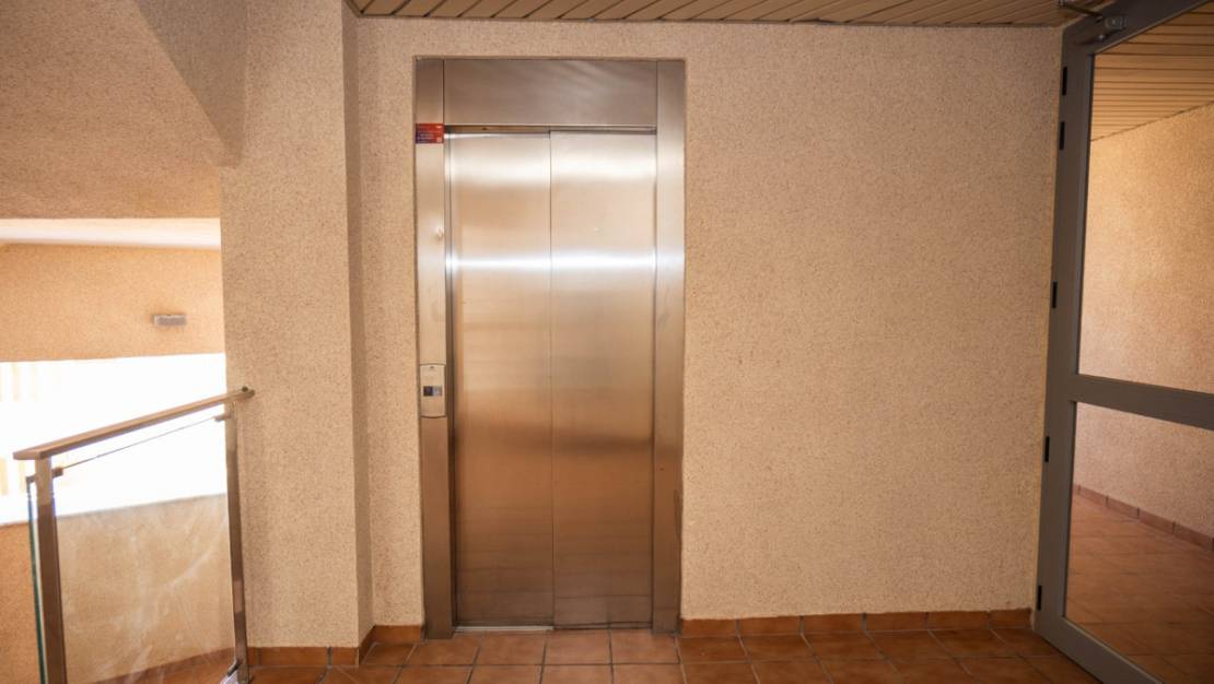 Venta - Apartment - Torrevieja - Playa del Cura
