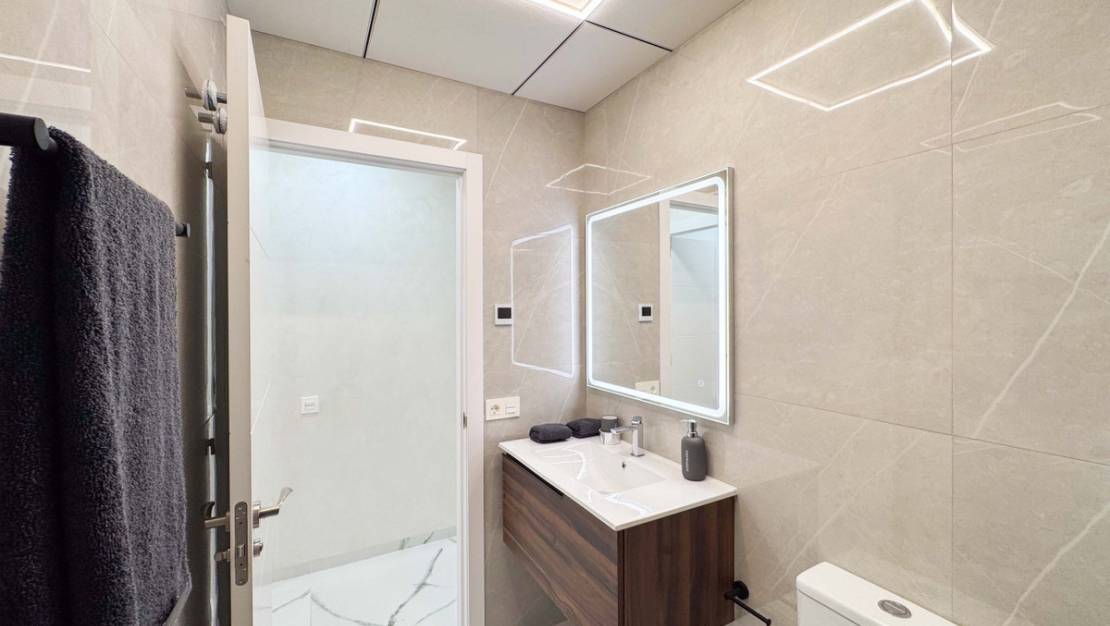 Venta - Apartment - Torrevieja - Playa del Cura