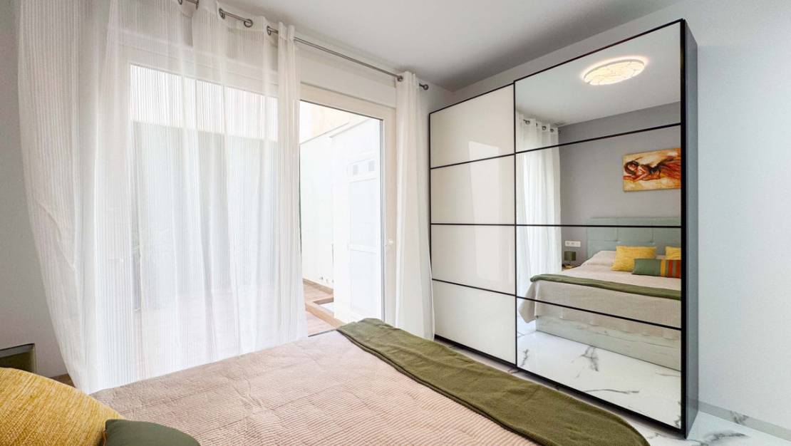 Venta - Apartment - Torrevieja - Playa del Cura