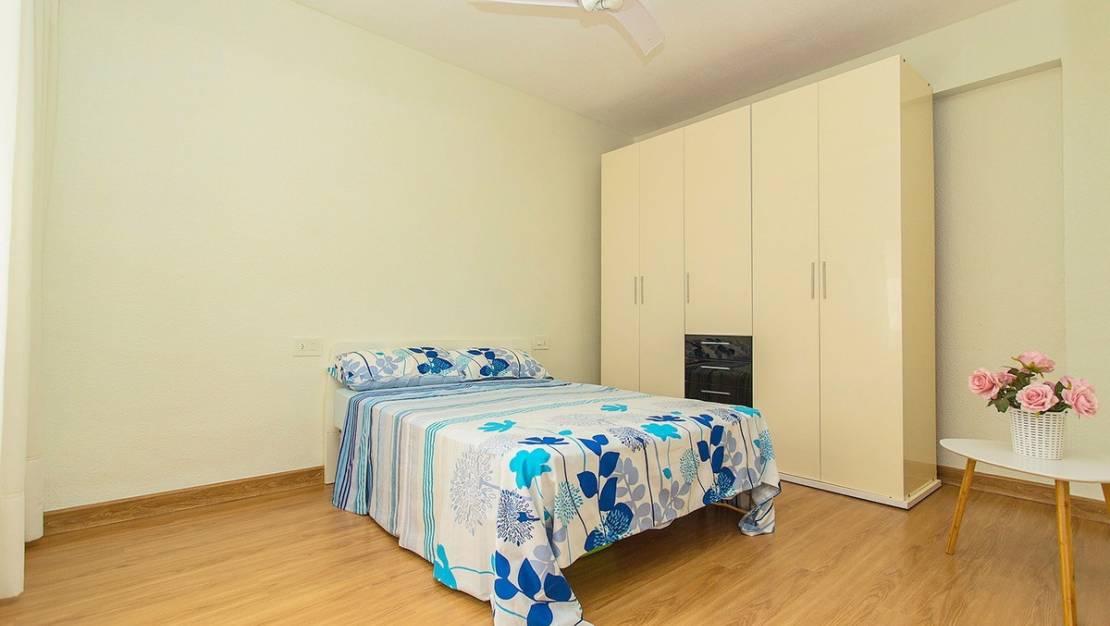 Venta - Apartment - Torrevieja - Playa del Cura
