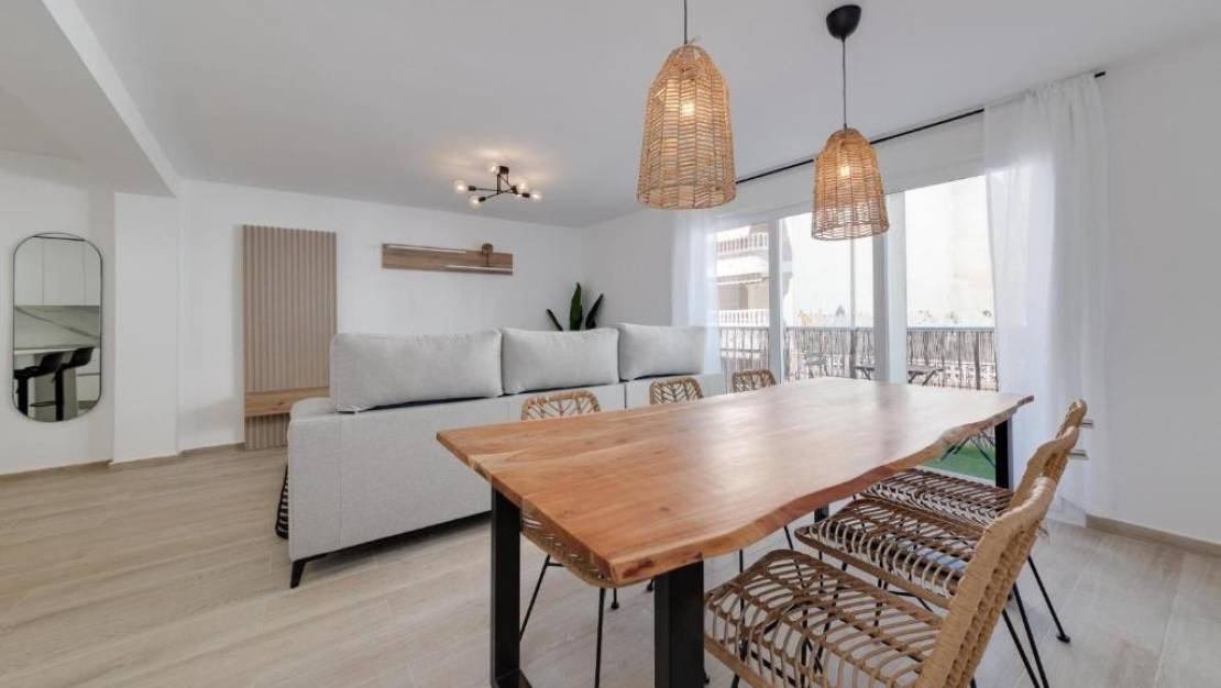 Venta - Apartment - Torrevieja - Playa del Cura