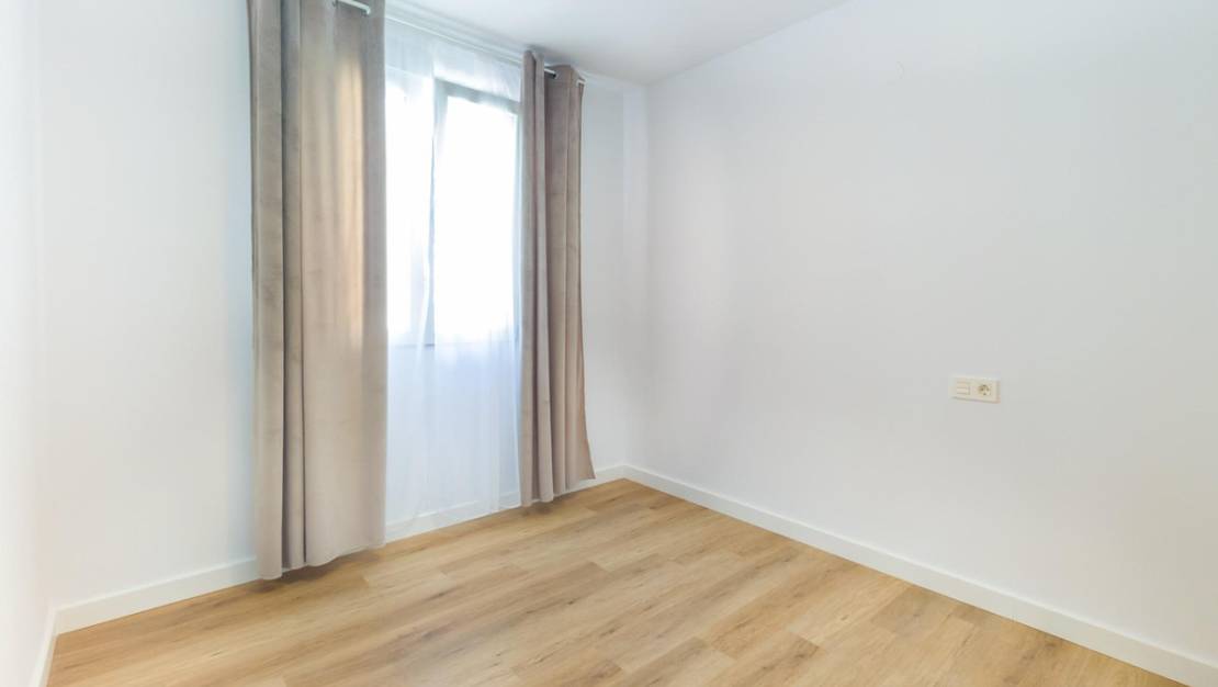 Venta - Apartment - Torrevieja - Playa del Cura