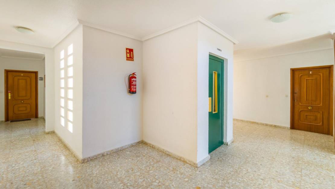 Venta - Apartment - Torrevieja - Playa del Cura
