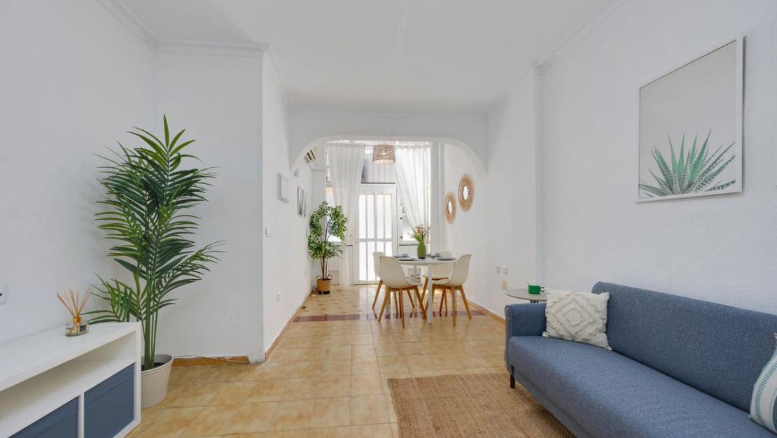 Venta - Apartment - Torrevieja - Playa del Cura