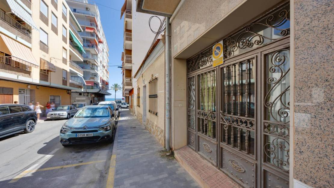 Venta - Apartment - Torrevieja - Playa del Cura