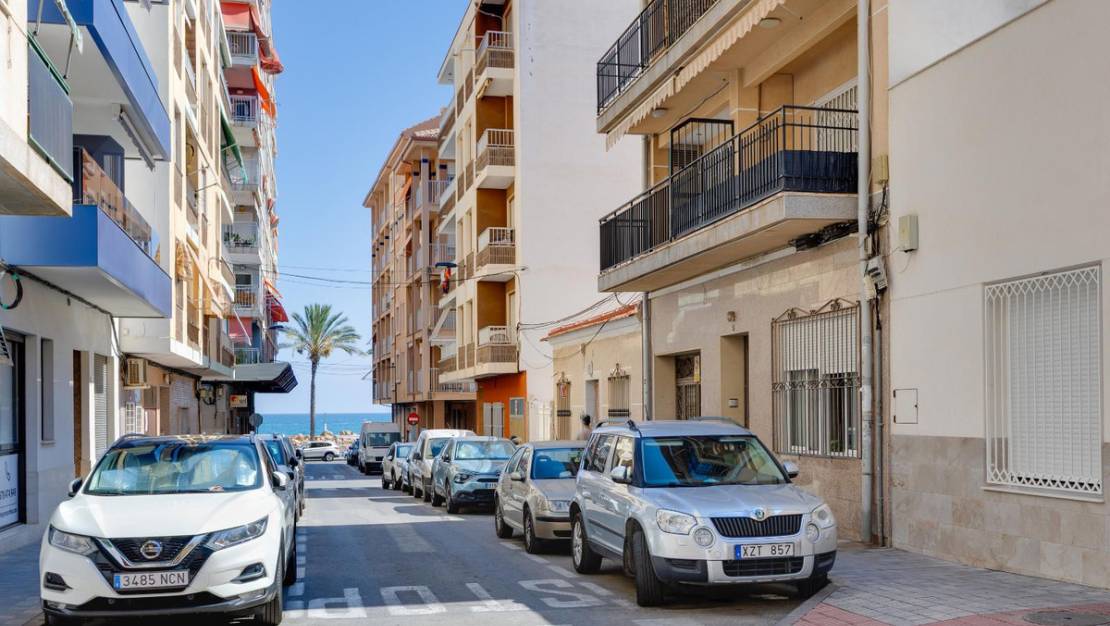 Venta - Apartment - Torrevieja - Playa del Cura