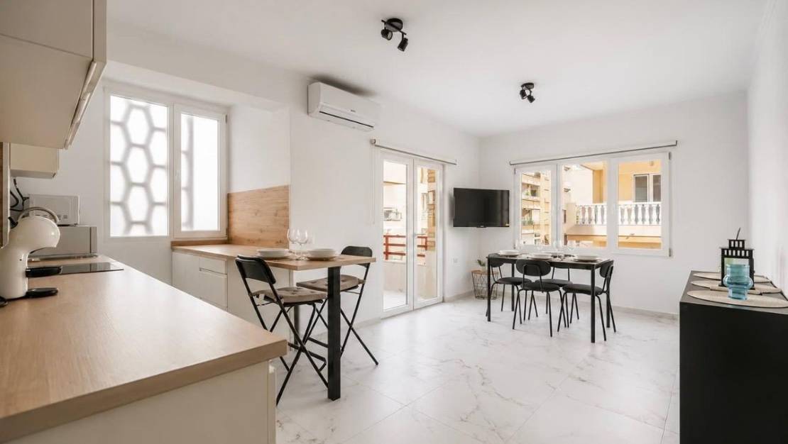 Venta - Apartment - Torrevieja - Playa del Cura