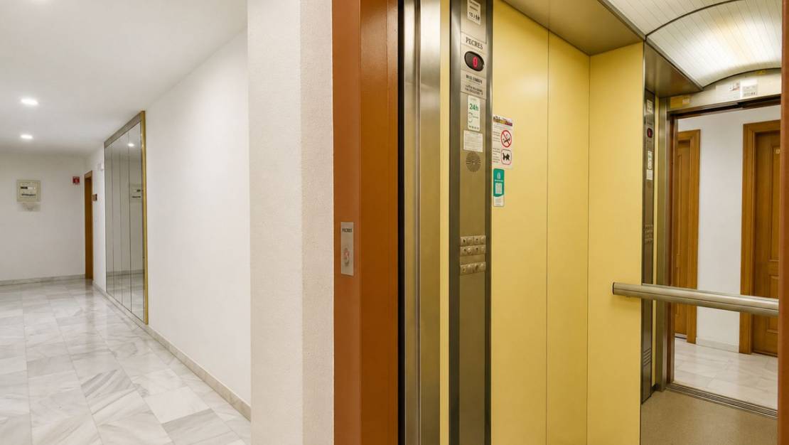 Venta - Apartment - Torrevieja - Playa del Cura