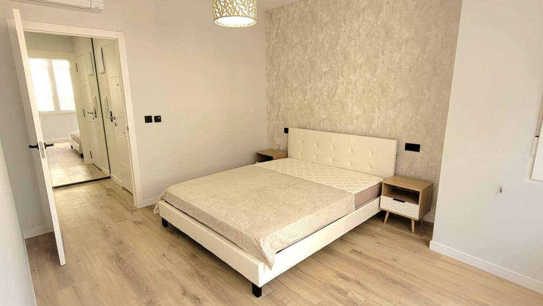 Venta - Apartment - Torrevieja - Playa del Cura
