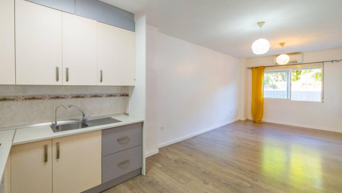 Venta - Apartment - Torrevieja - Torrevieja Centro