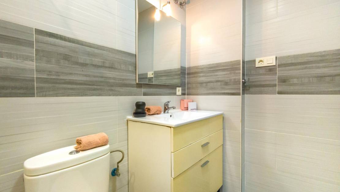 Venta - Apartment - Torrevieja - Torrevieja Centro