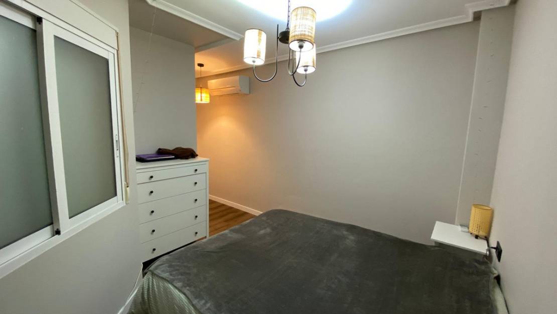 Venta - Apartment - Torrevieja - Torrevieja Centro