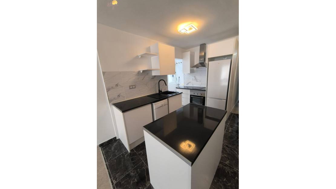 Venta - Apartment - Torrevieja - Torrevieja Centro