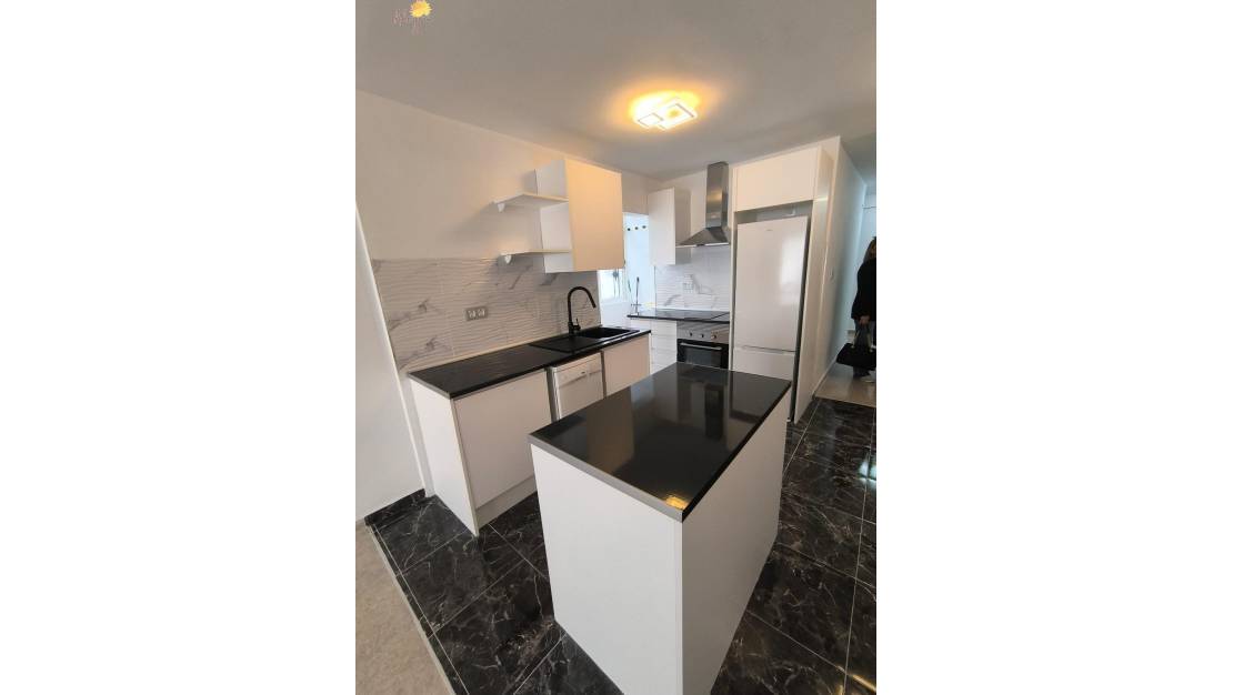 Venta - Apartment - Torrevieja - Torrevieja Centro