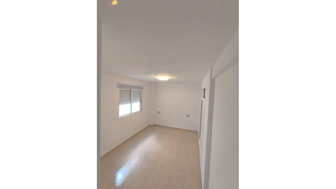 Venta - Apartment - Torrevieja - Torrevieja Centro