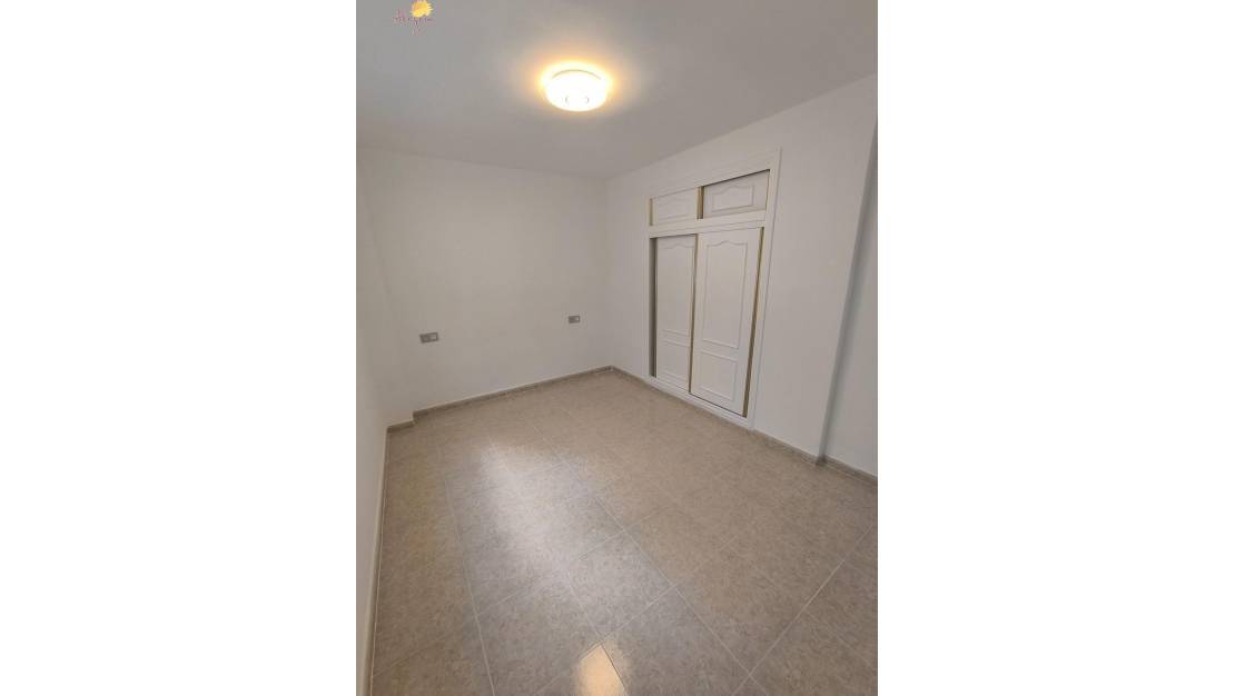 Venta - Apartment - Torrevieja - Torrevieja Centro