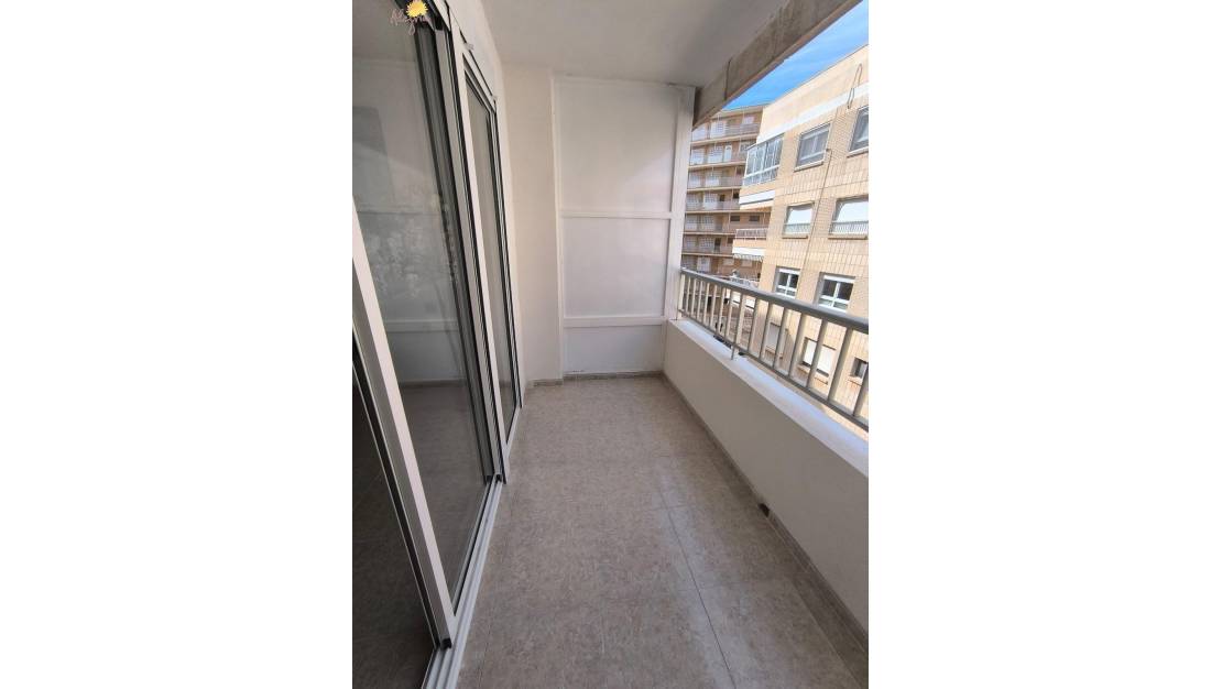 Venta - Apartment - Torrevieja - Torrevieja Centro