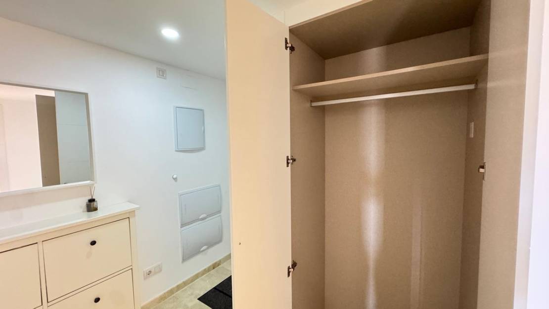 Venta - Apartment - Torrevieja - Torrevieja Centro