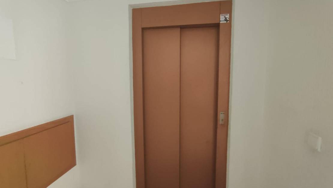 Venta - Apartment - Torrevieja - Torrevieja Centro