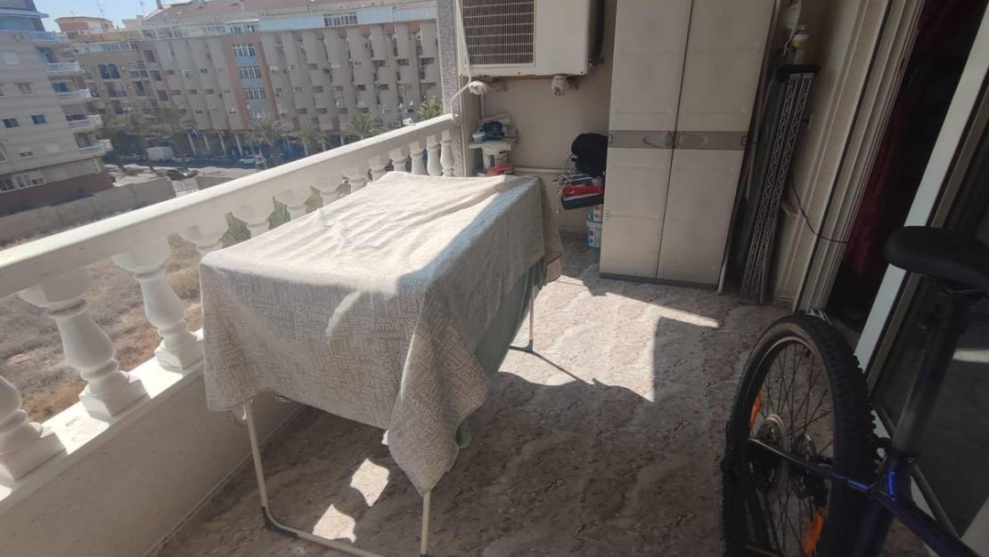 Venta - Apartment - Torrevieja - Torrevieja Centro