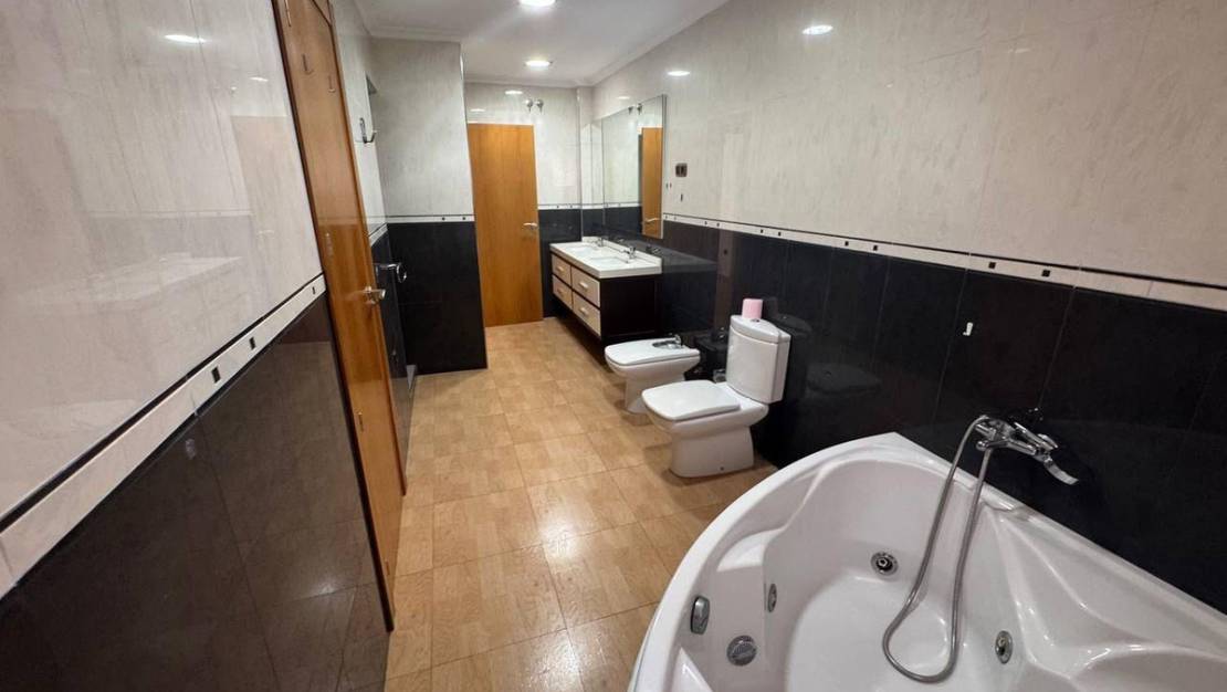 Venta - Apartment - Torrevieja - Torrevieja Centro