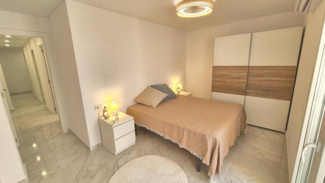 Venta - Apartment - Torrevieja - Torrevieja Centro