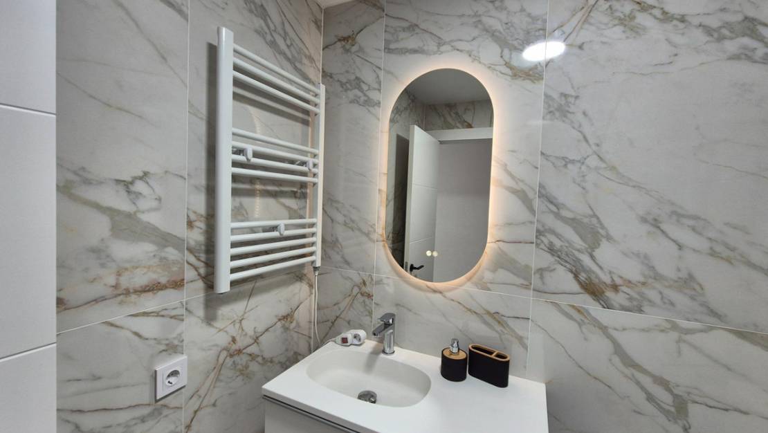 Venta - Apartment - Torrevieja - Torrevieja Centro