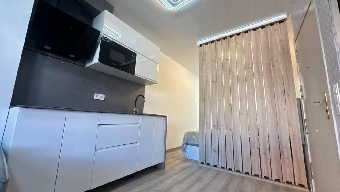 Venta - Apartment - Torrevieja - Torrevieja Centro