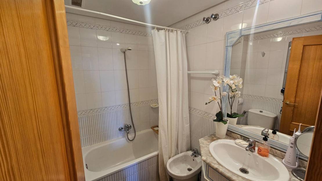 Venta - Apartment - Torrevieja - Torrevieja Centro