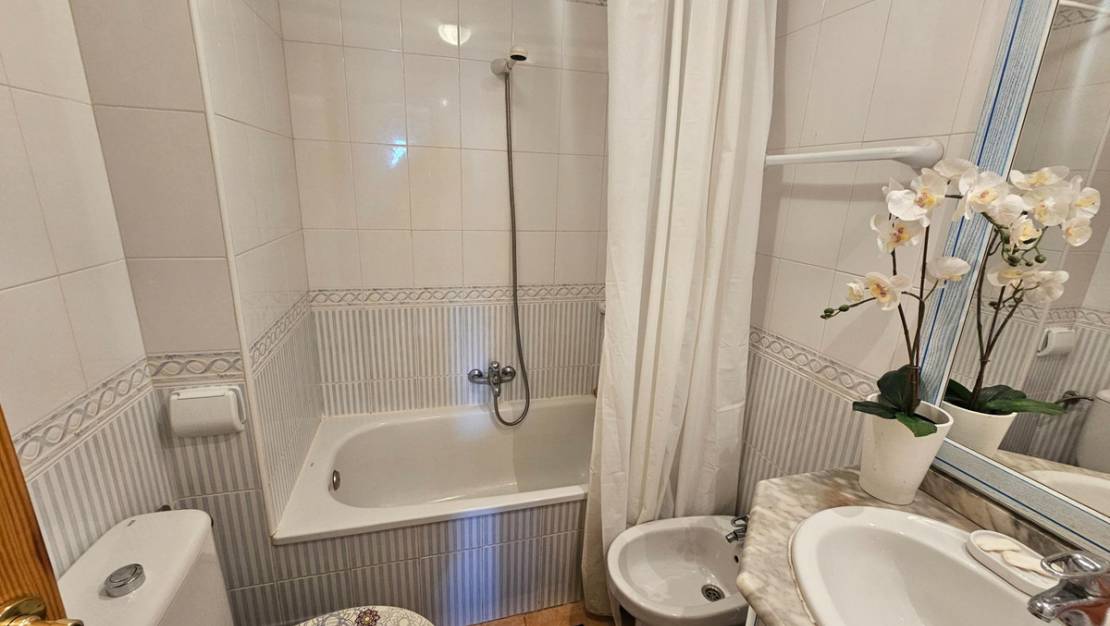 Venta - Apartment - Torrevieja - Torrevieja Centro