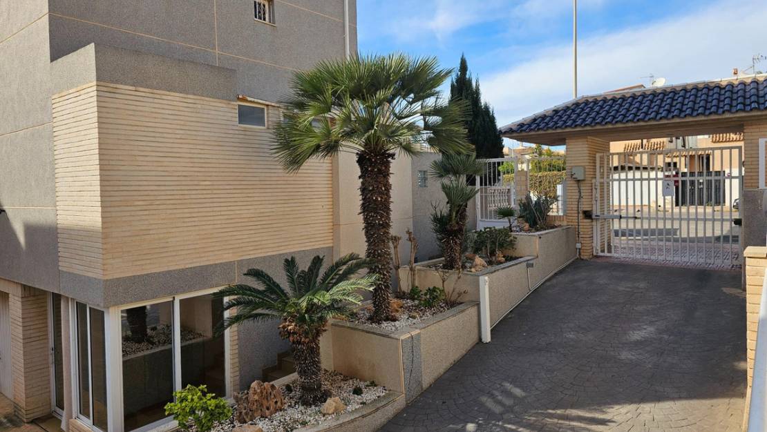 Venta - Apartment - Torrevieja - Torrevieja Centro