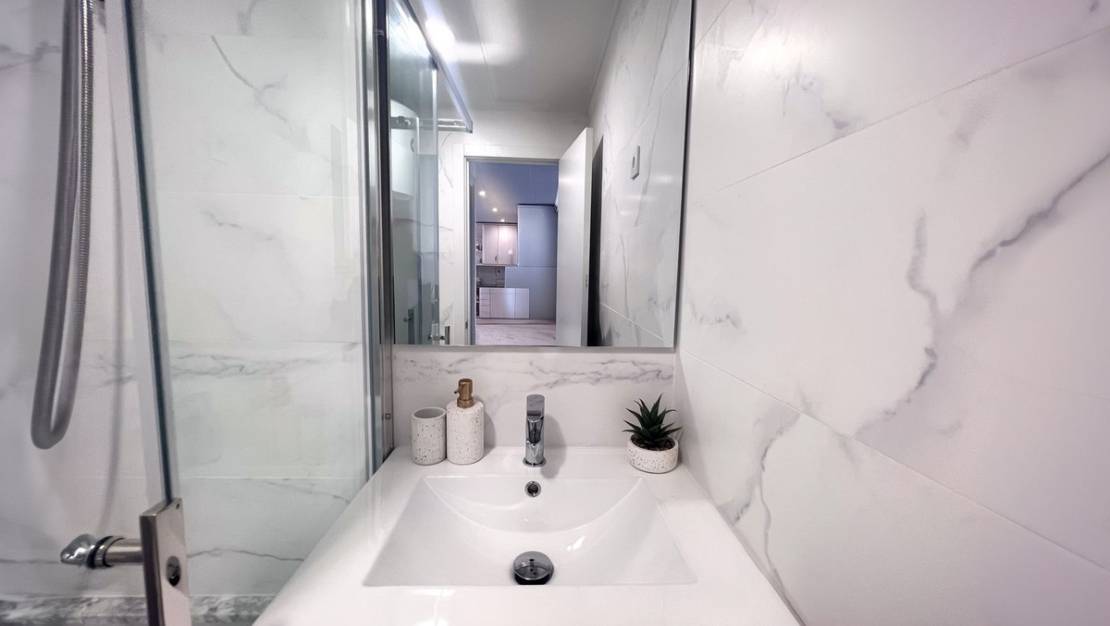 Venta - Apartment - Torrevieja - Torrevieja Centro