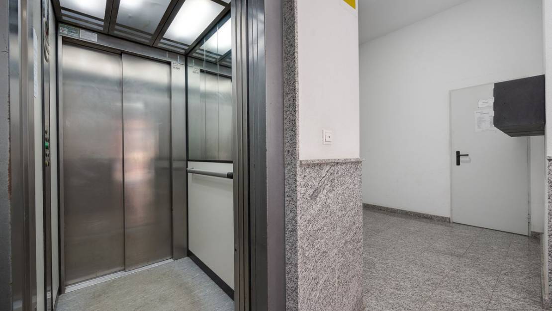 Venta - Apartment - Torrevieja - Torrevieja Centro