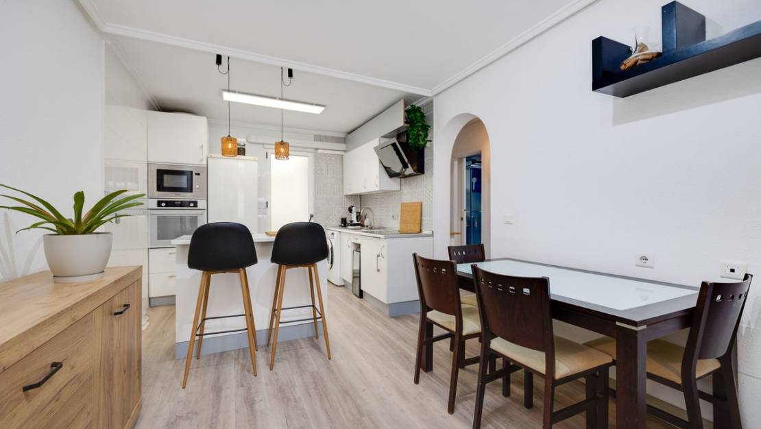 Venta - Apartment - Torrevieja - Torrevieja Centro