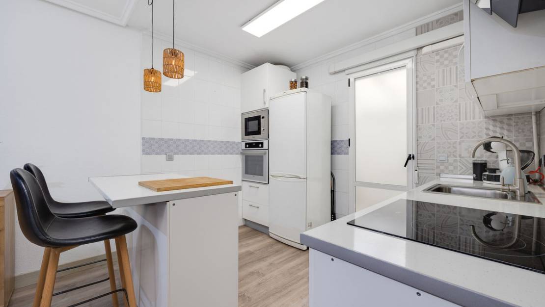 Venta - Apartment - Torrevieja - Torrevieja Centro