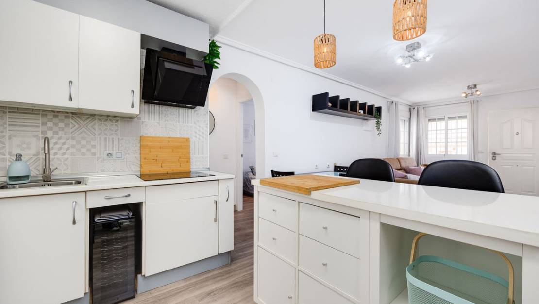 Venta - Apartment - Torrevieja - Torrevieja Centro