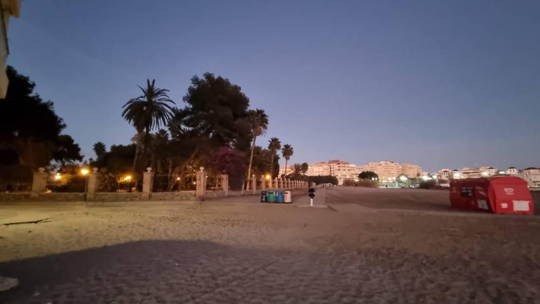 Venta - Apartment - Torrevieja - Torrevieja Centro