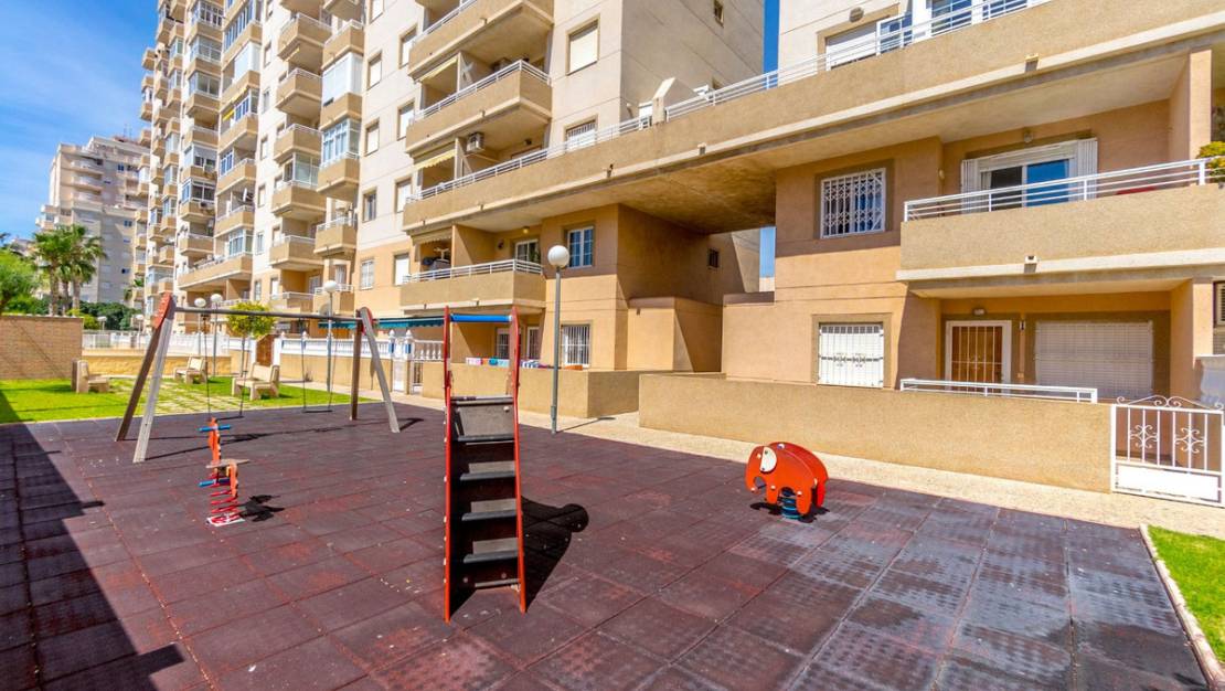 Venta - Apartment - Torrevieja - Torrevieja Centro